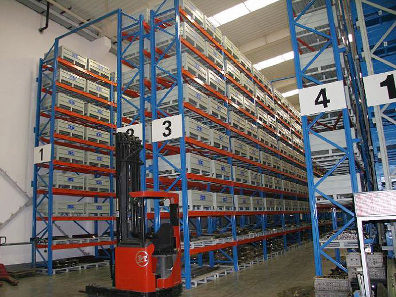 中轉(zhuǎn)庫貨架2